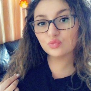 Meet your Posher, Jacklyn